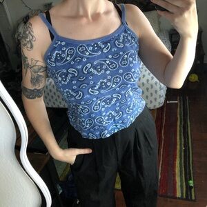 Adorable vintage Blue floral paisley tank top